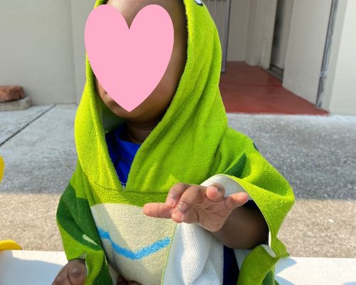 Young-children-care-early-development-support-volunteer-south-africa